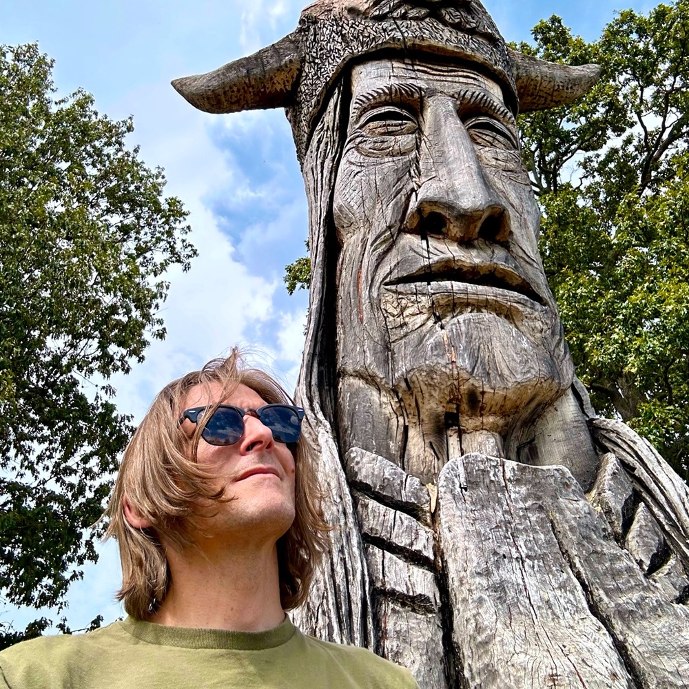 Meet your Posher, Adam